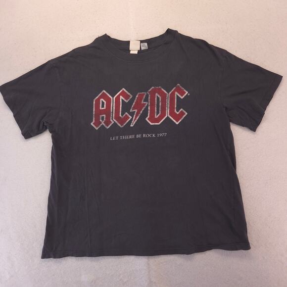 ACDC Band Crew Neck Short Sleeve Graphic T Shirt Mens Size Medium M Gray - Picture 2 of 9